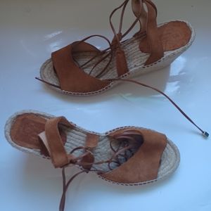 Ladies romena espadrille sandals.